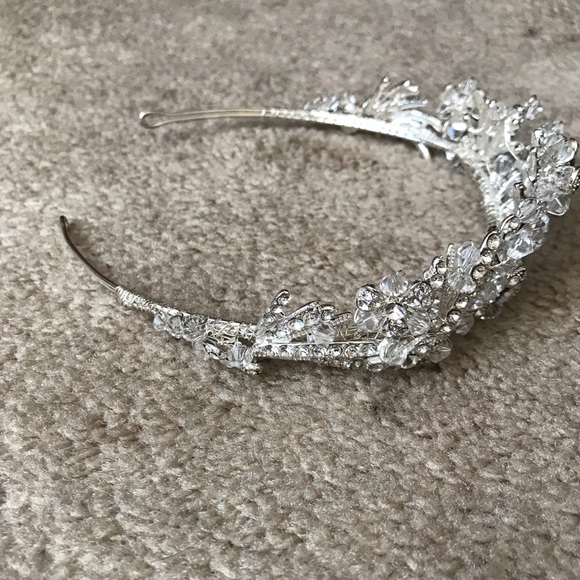 Wedding Tiara - Picture 7 of 8